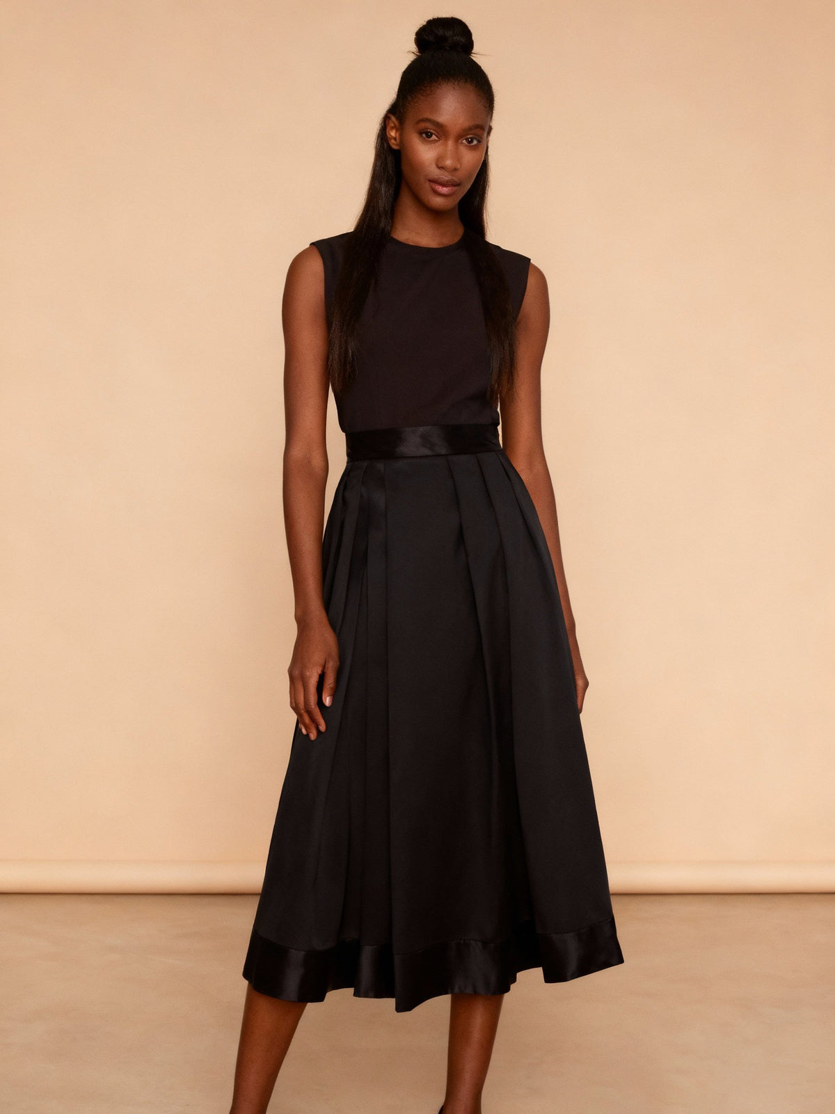 Flared Skirt with Side Pockets, Black